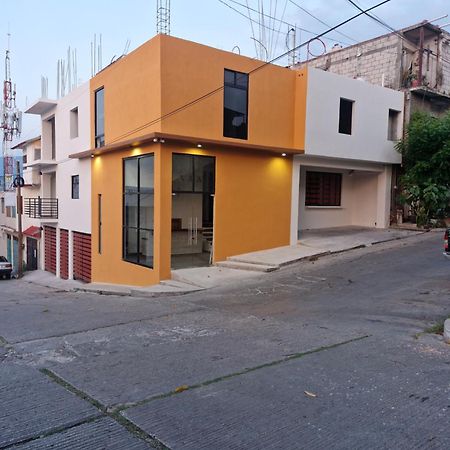 Inbed Hotel Tuxtla Gutiérrez エクステリア 写真